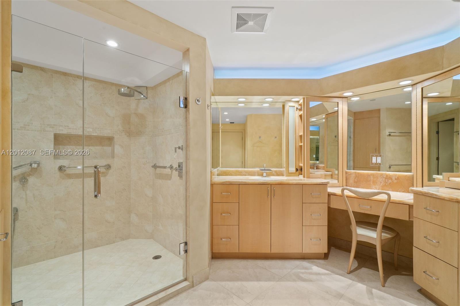 FAIRWAY POINT CONDO - Residential