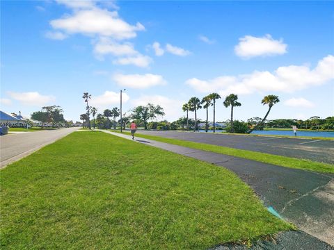 Tiny photo for 2445 SW 6th Rd SW, Vero Beach, FL 32962 (MLS # A12003670)