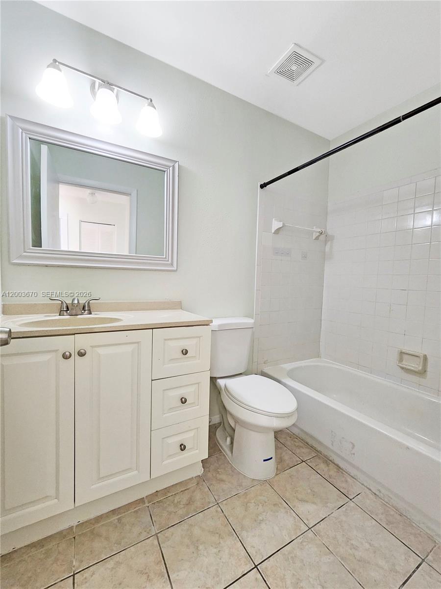 VERO BEACH HIGHLANDS UNIT - Residential