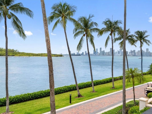 2425 FISHER ISLAND DR # 5205, MIAMI BEACH, FL 33109 - Image e4c39dfc737d0f96d67f3ec8a5b01b54/3208877922