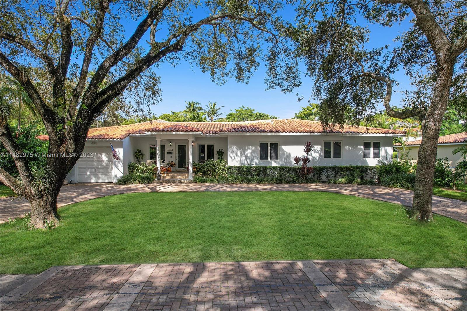 C G COUNTRY CLUB SEC 5 - Residential