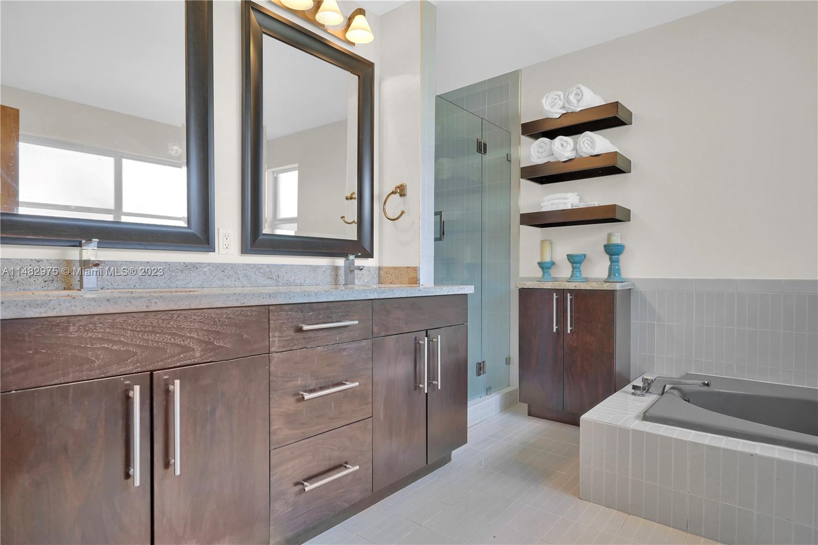 C G COUNTRY CLUB SEC 5 - Residential