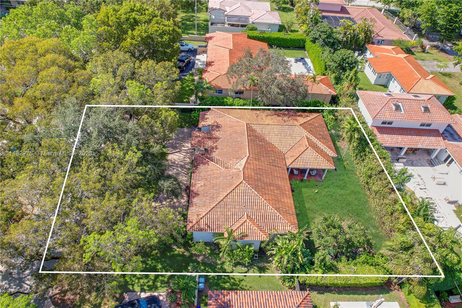 C G COUNTRY CLUB SEC 5 - Residential