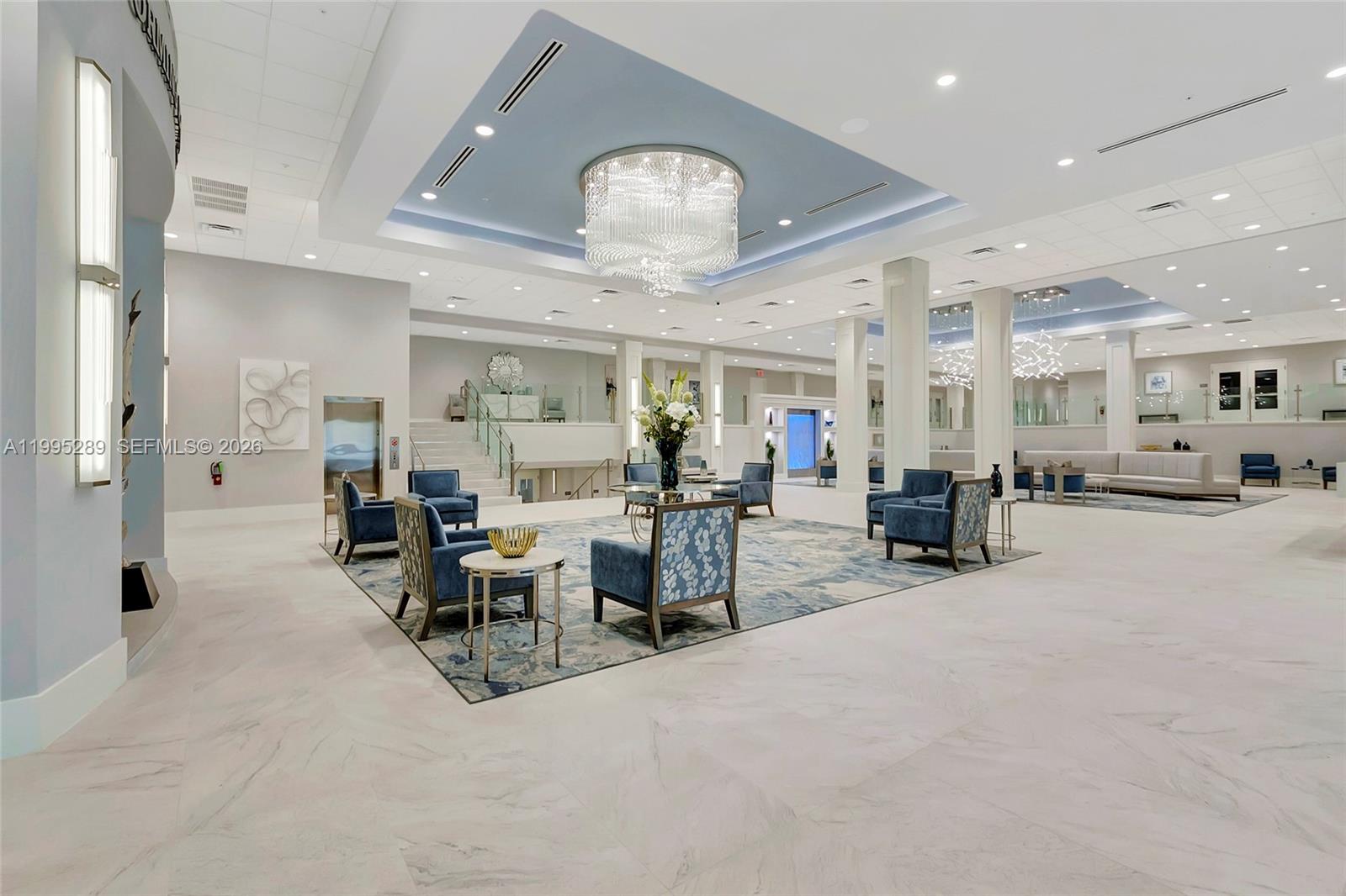 HUNTINGTON POINTE - Residential