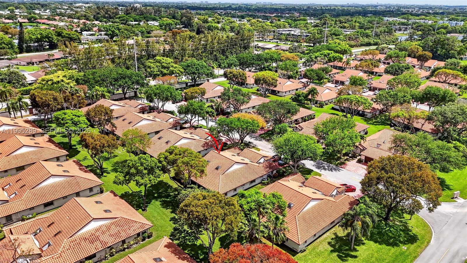 HUNTINGTON POINTE - Residential