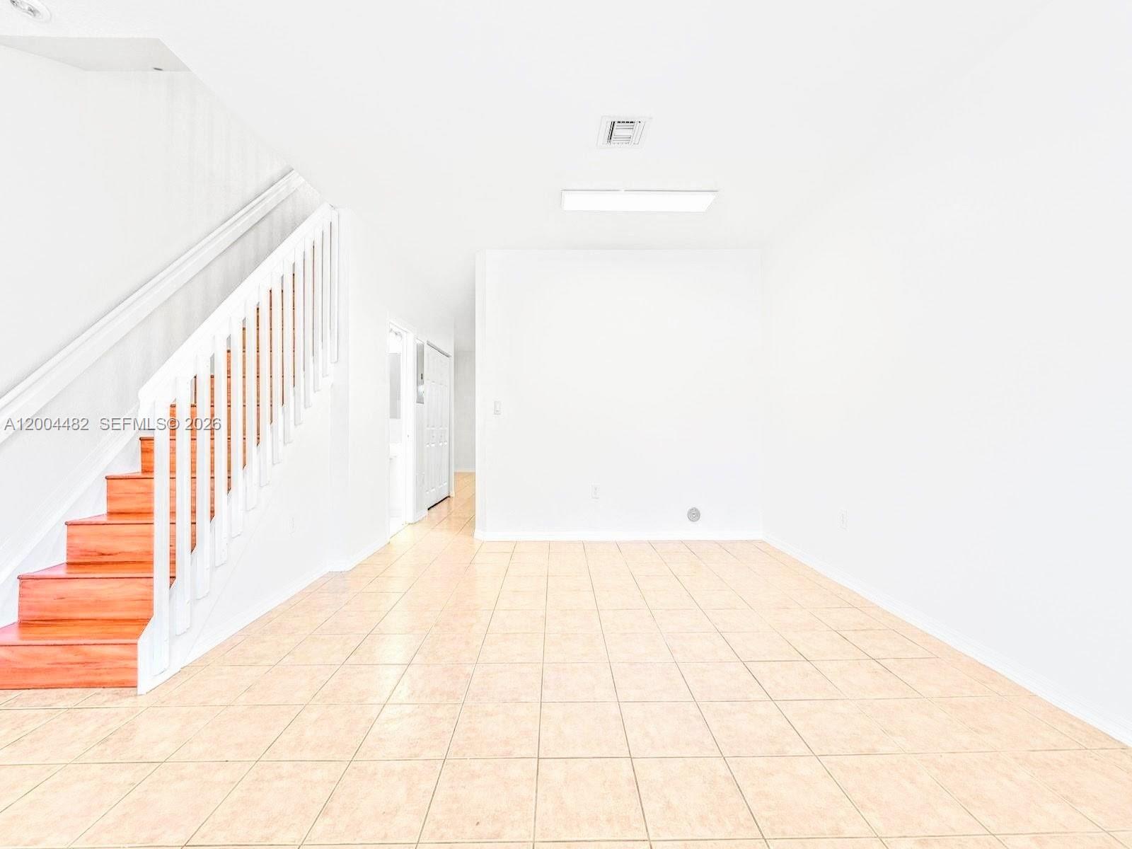 5701 NW 114th Ct 104