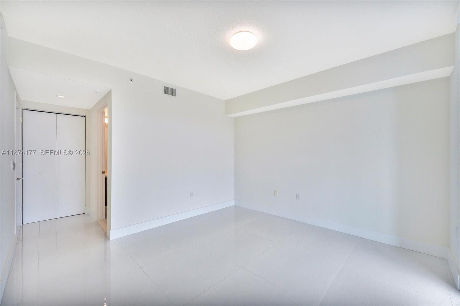 PARQUE TOWERS CONDO - Residential
