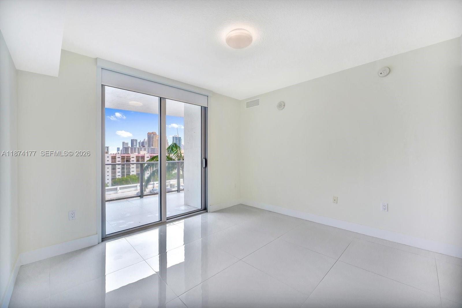 PARQUE TOWERS CONDO - Residential