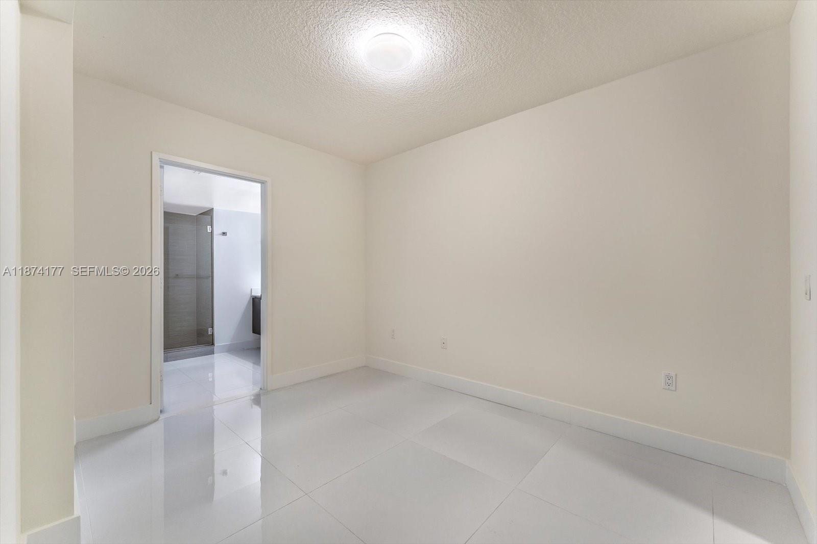 PARQUE TOWERS CONDO - Residential