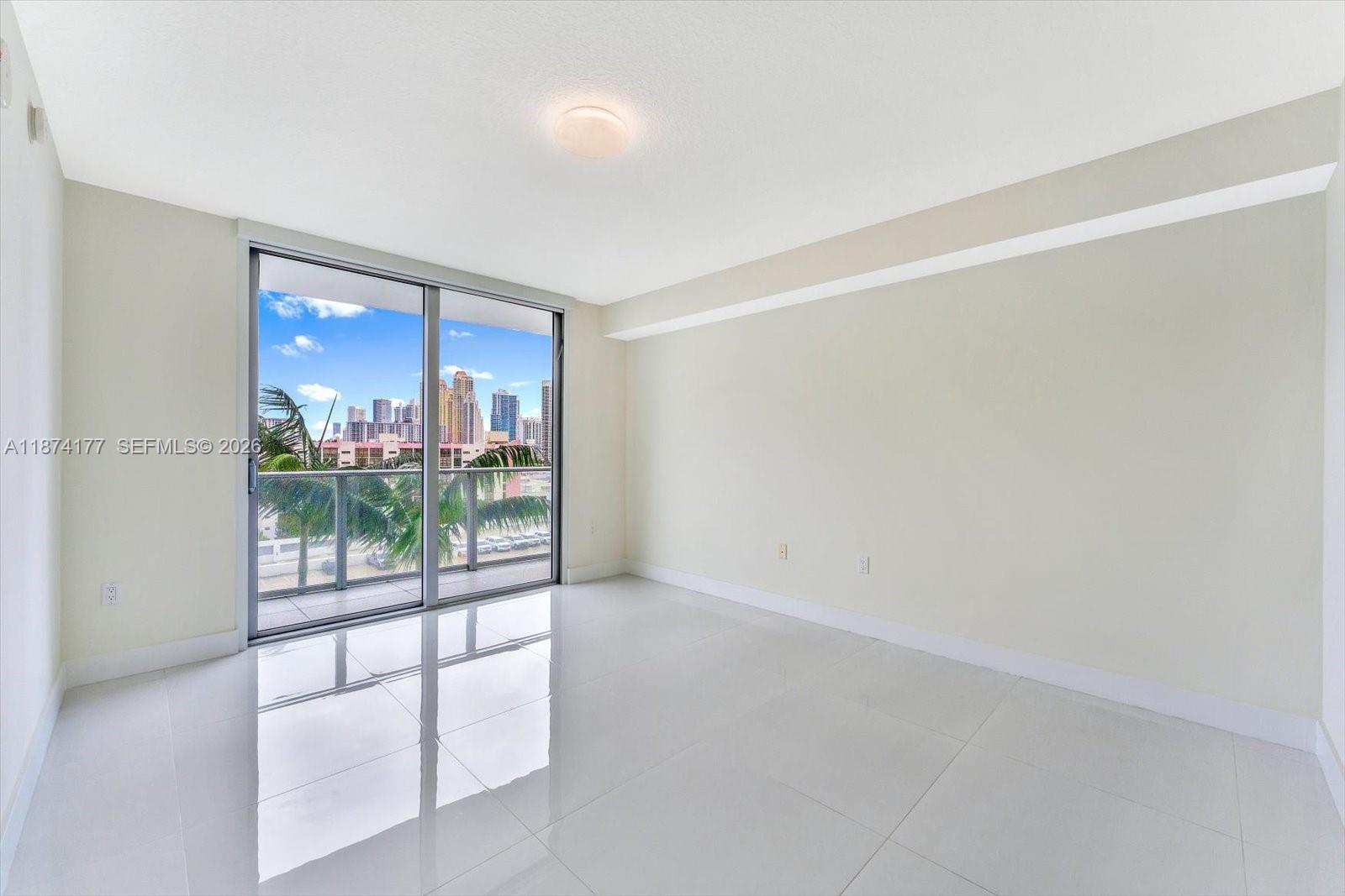 PARQUE TOWERS CONDO - Residential