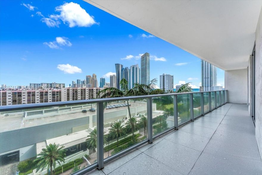 Modern building in prime location in Sunny Isles Beach, steps from the beach!
2 Bedrooms + enclosed den that can be used as the third bedroom or the office, and 3 full bathrooms.
Modern kitchen with Italian cabinetry and top of the line appliances. N
Parque Towers has amazing amenities such as 4 pools, spacious gym with state of the art equipment, Spa, game room, movie theater and much more.
Unit is vacant, and it is available immediately!