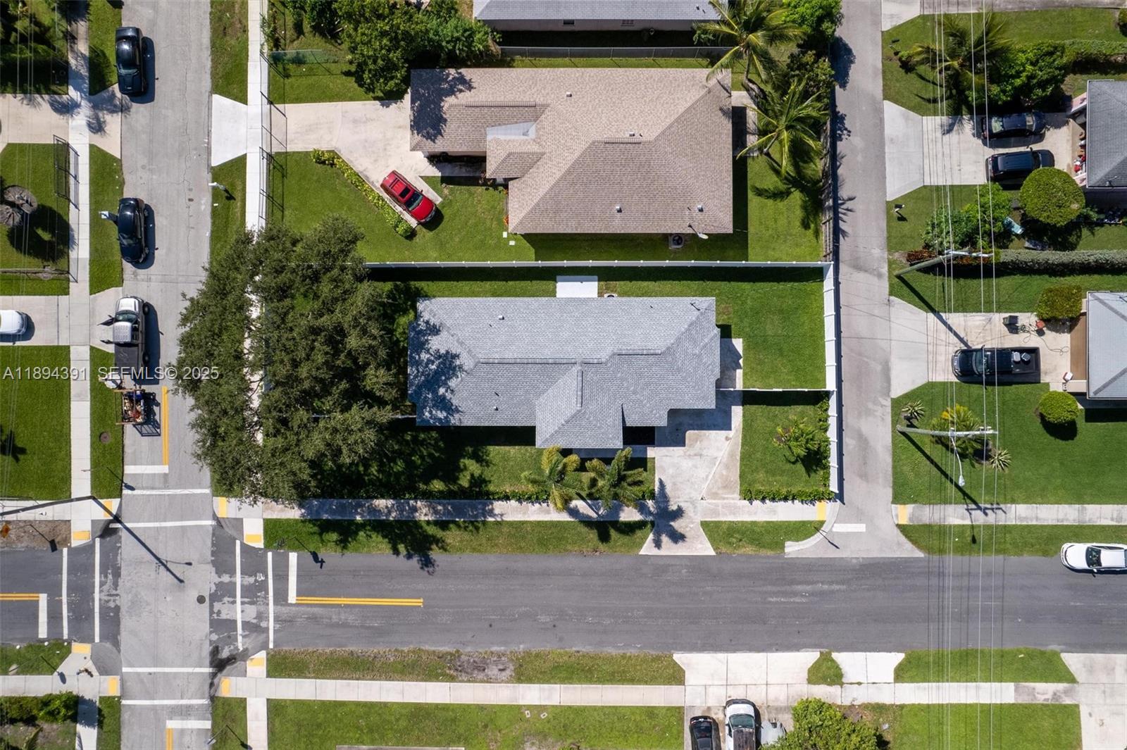 LINCOLN ATLANTIC PARK GAR - Residential