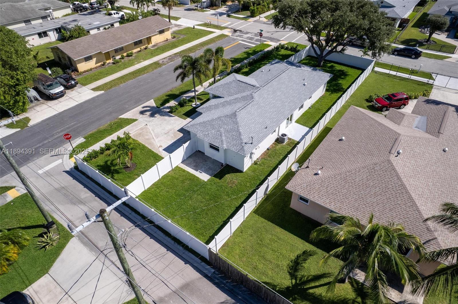 LINCOLN ATLANTIC PARK GAR - Residential