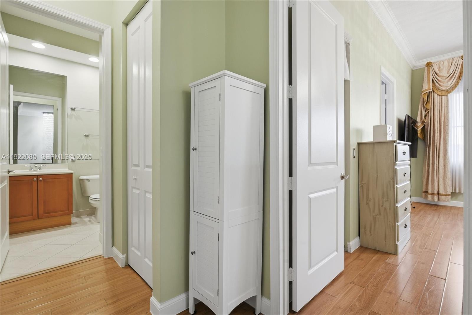 VILLA ALHAMBRA CONDO - Residential