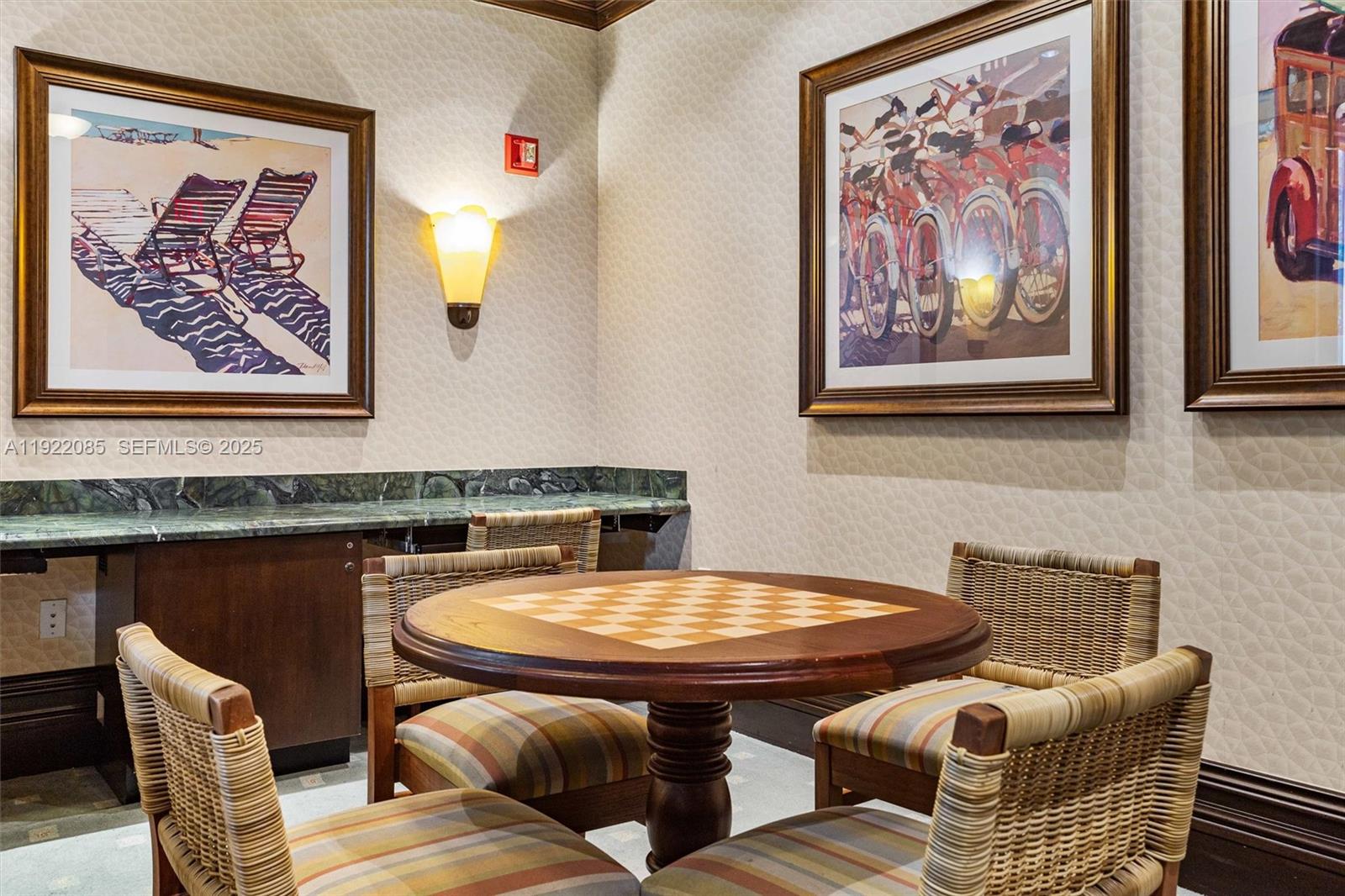 VILLA ALHAMBRA CONDO - Residential