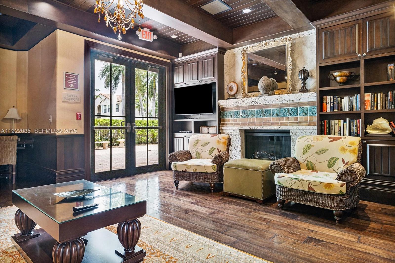 VILLA ALHAMBRA CONDO - Residential