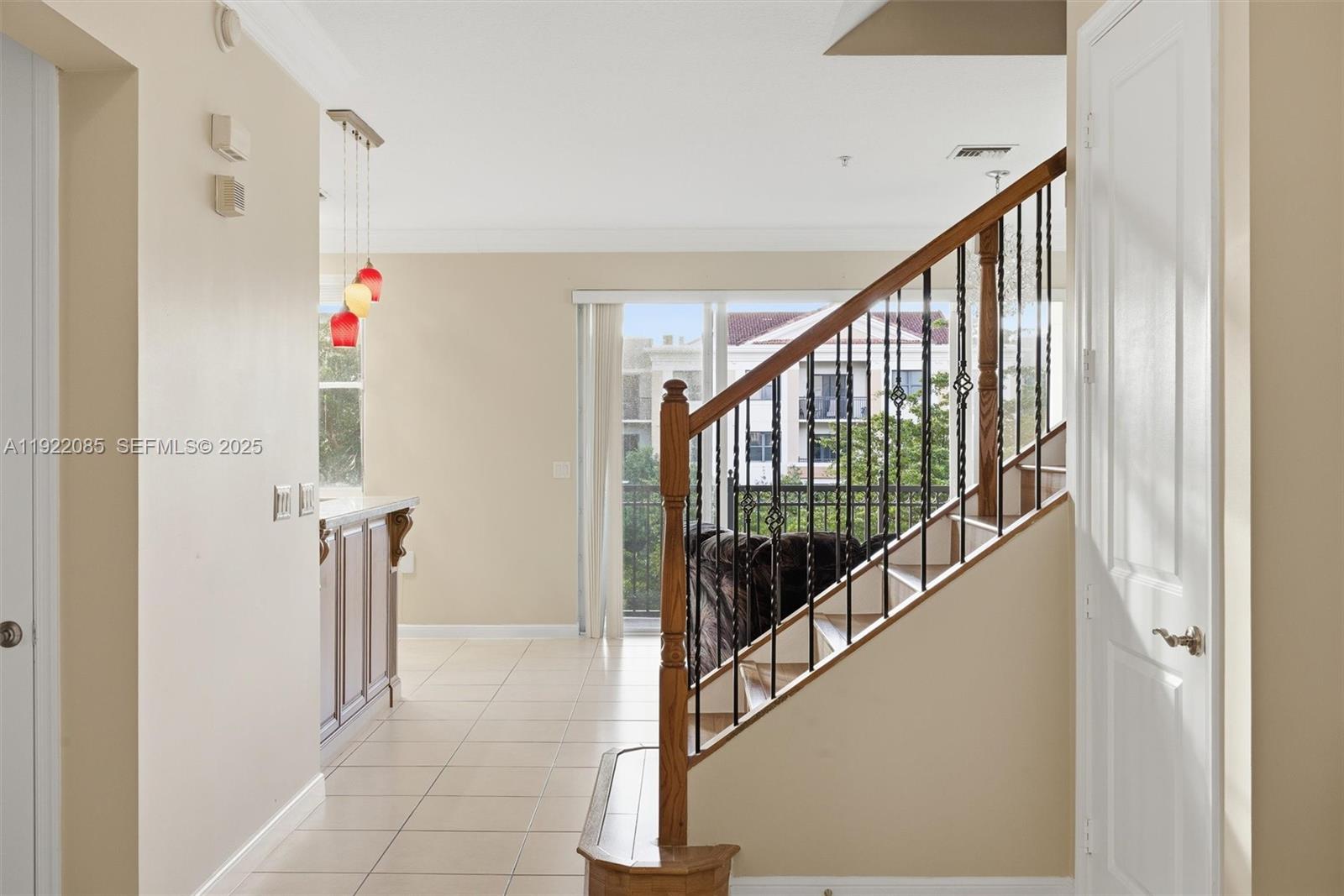 VILLA ALHAMBRA CONDO - Residential