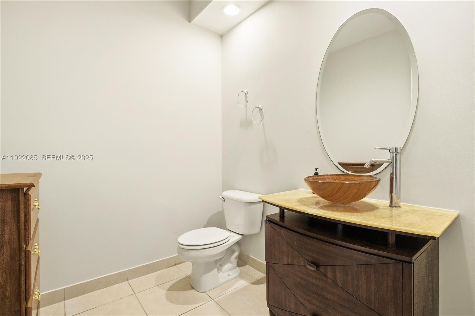 VILLA ALHAMBRA CONDO - Residential