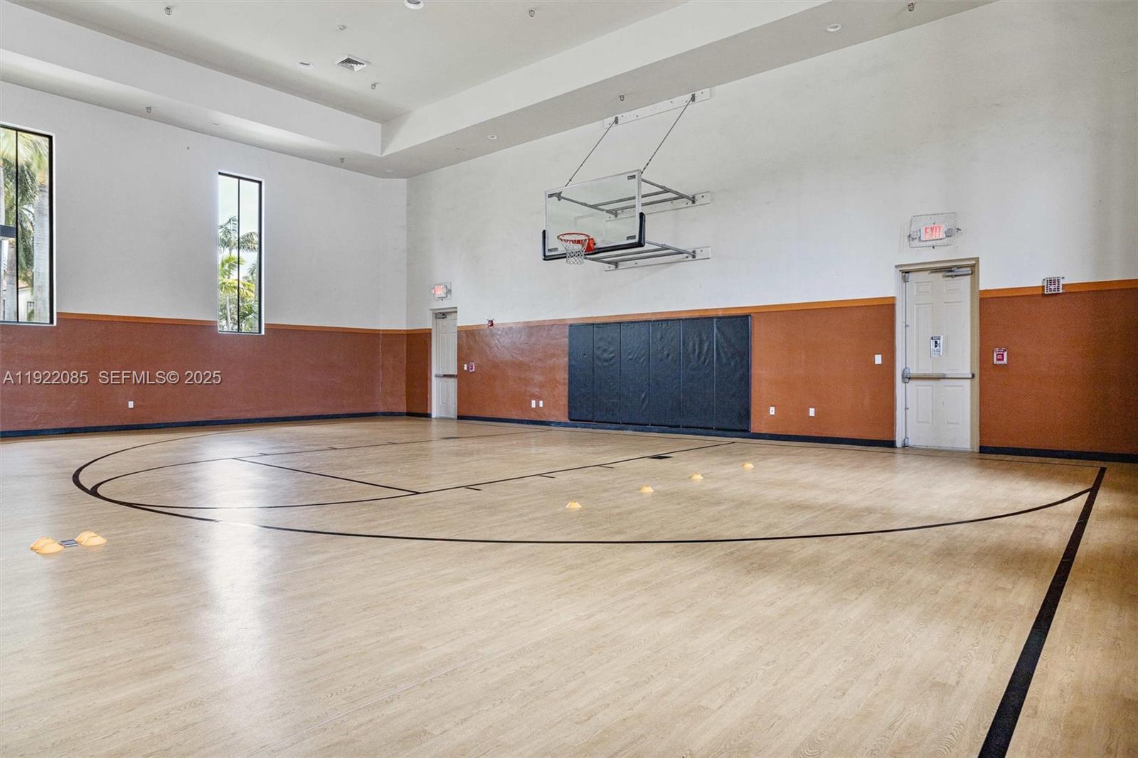 VILLA ALHAMBRA CONDO - Residential