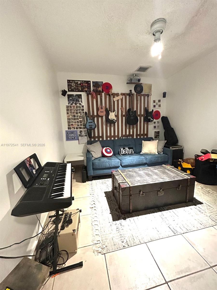 GATELAND RESIDENTIAL PLAT - Residential