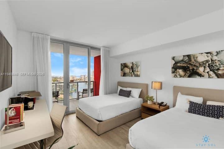 BEACHWALK CONDOMINIUM - Residential