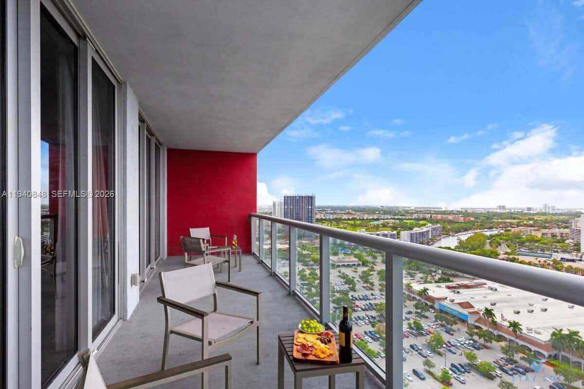 BEACHWALK CONDOMINIUM - Residential