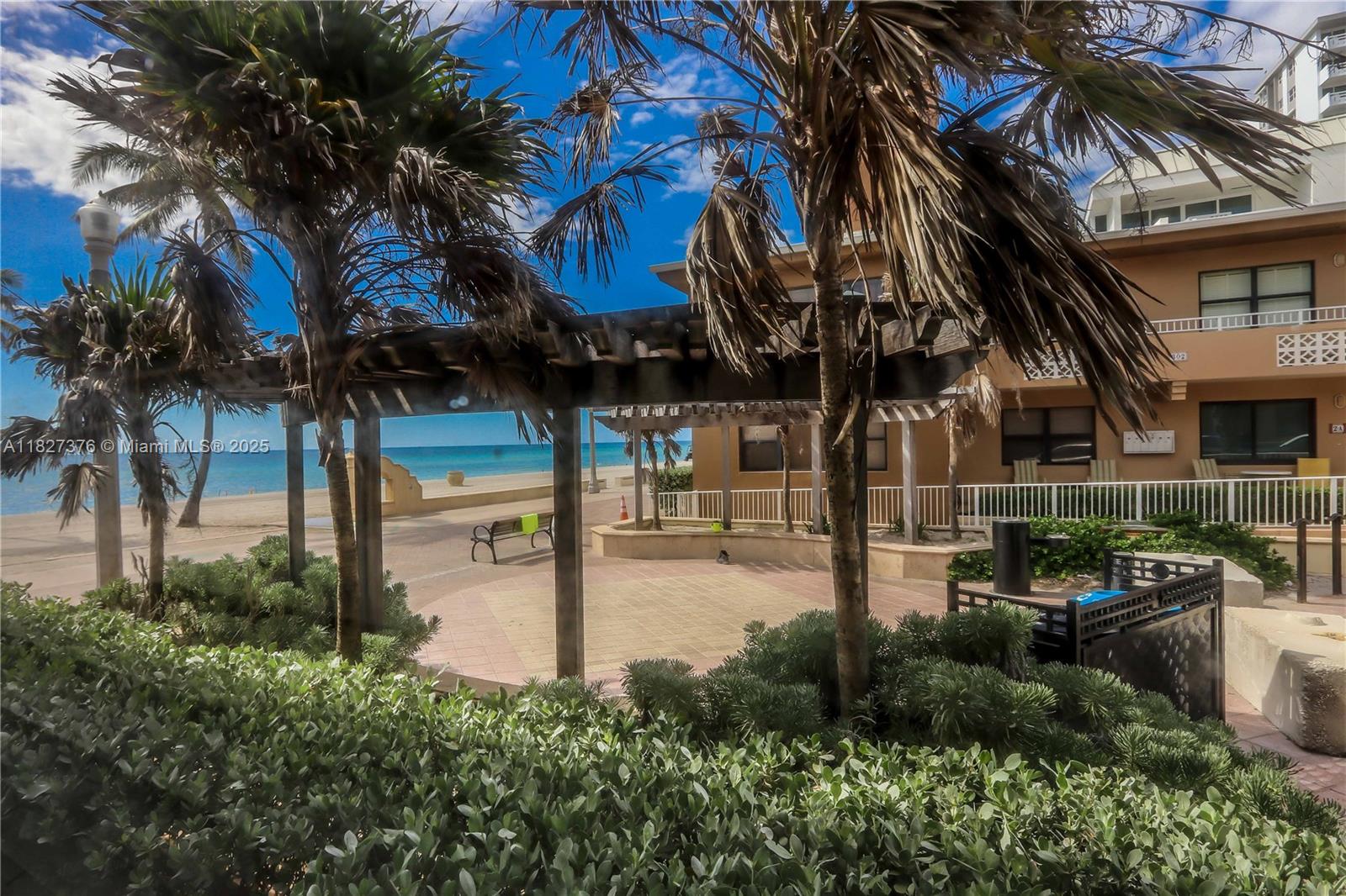 OCEAN GRANDE BEACH CLUB C - Residential