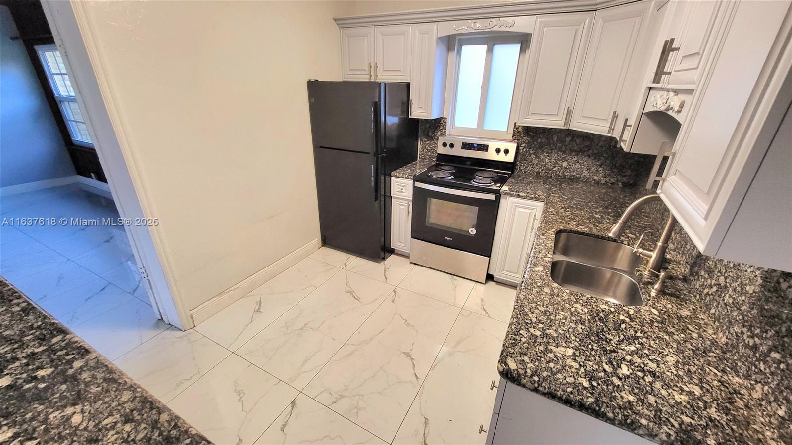 Rental Property at 720 Ne 5th St 1-1, Hallandale Beach, Broward County, Florida - Bedrooms: 2 
Bathrooms: 2  - $2,500 MO.