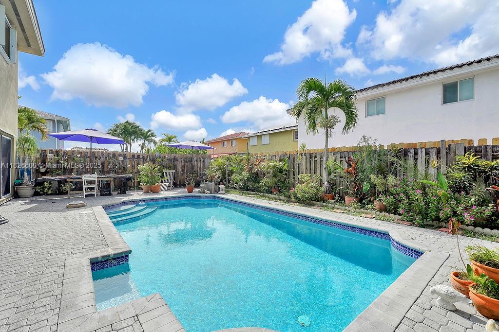 ADVENTURE HOMES - Residential