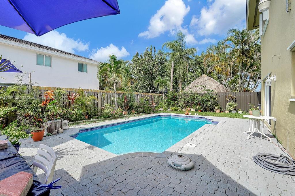 ADVENTURE HOMES - Residential