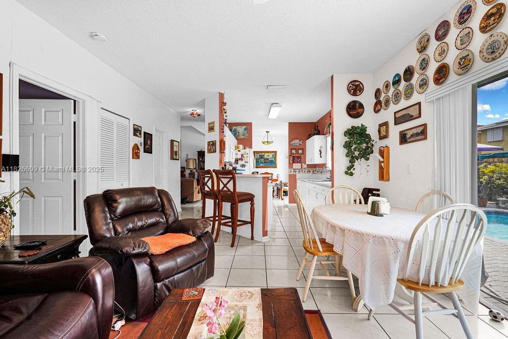 ADVENTURE HOMES - Residential