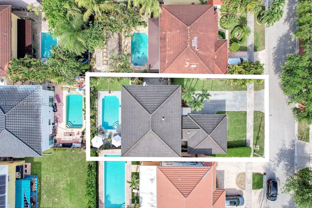 ADVENTURE HOMES - Residential