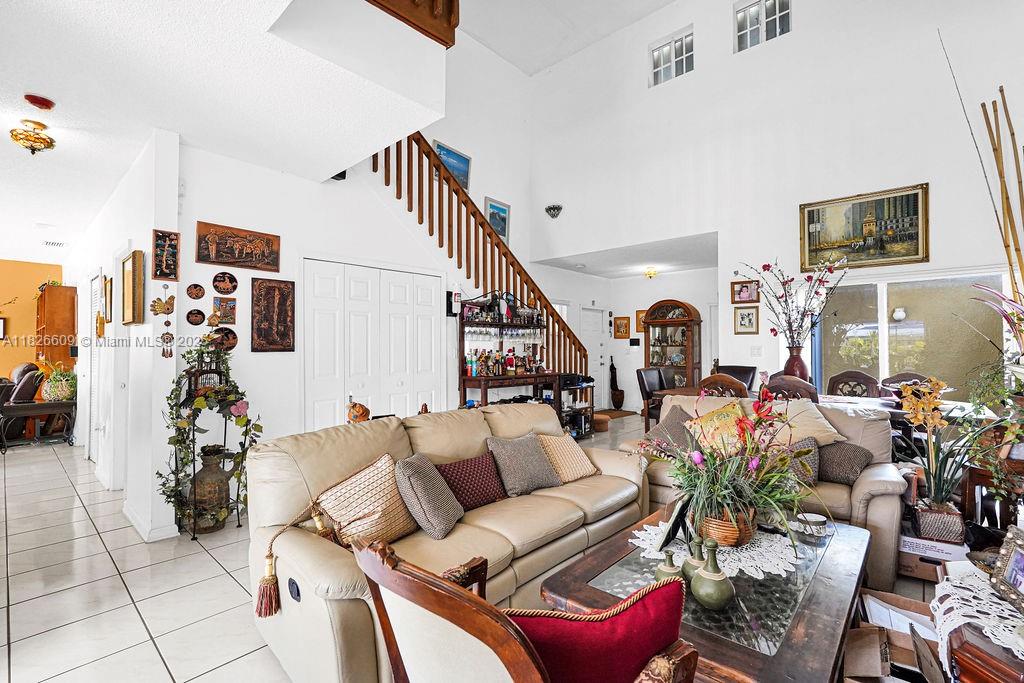 ADVENTURE HOMES - Residential