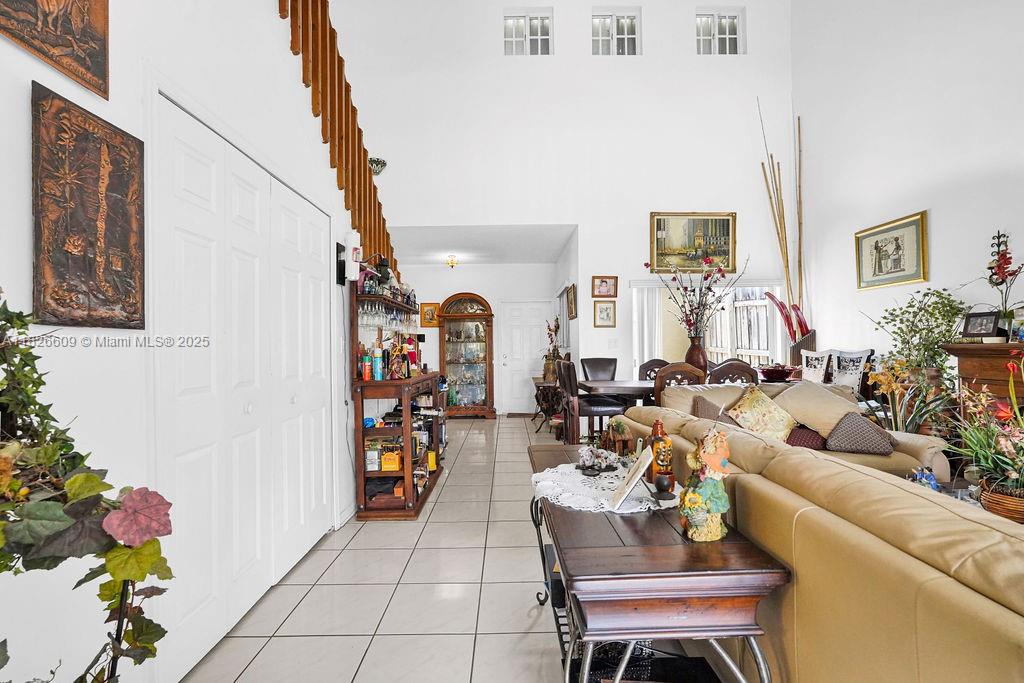 ADVENTURE HOMES - Residential