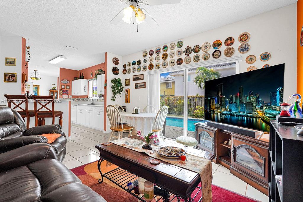 ADVENTURE HOMES - Residential