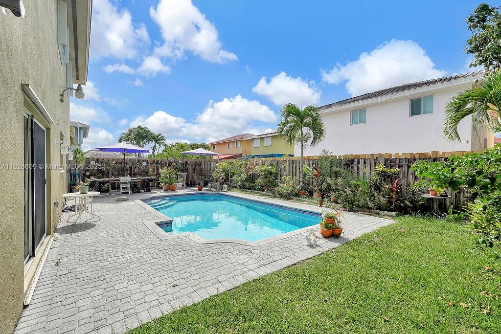 ADVENTURE HOMES - Residential