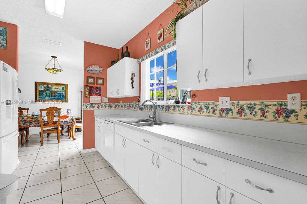 ADVENTURE HOMES - Residential