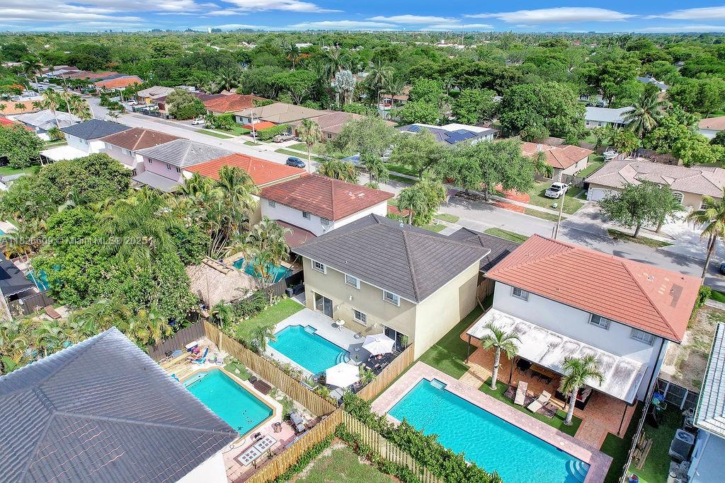 ADVENTURE HOMES - Residential