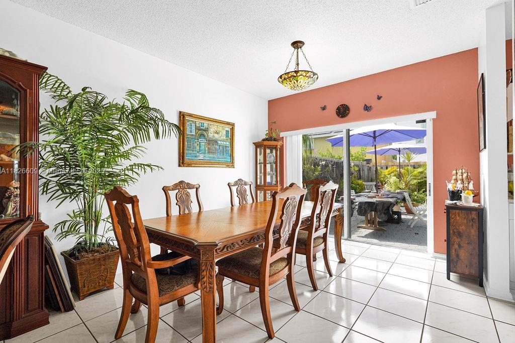 ADVENTURE HOMES - Residential