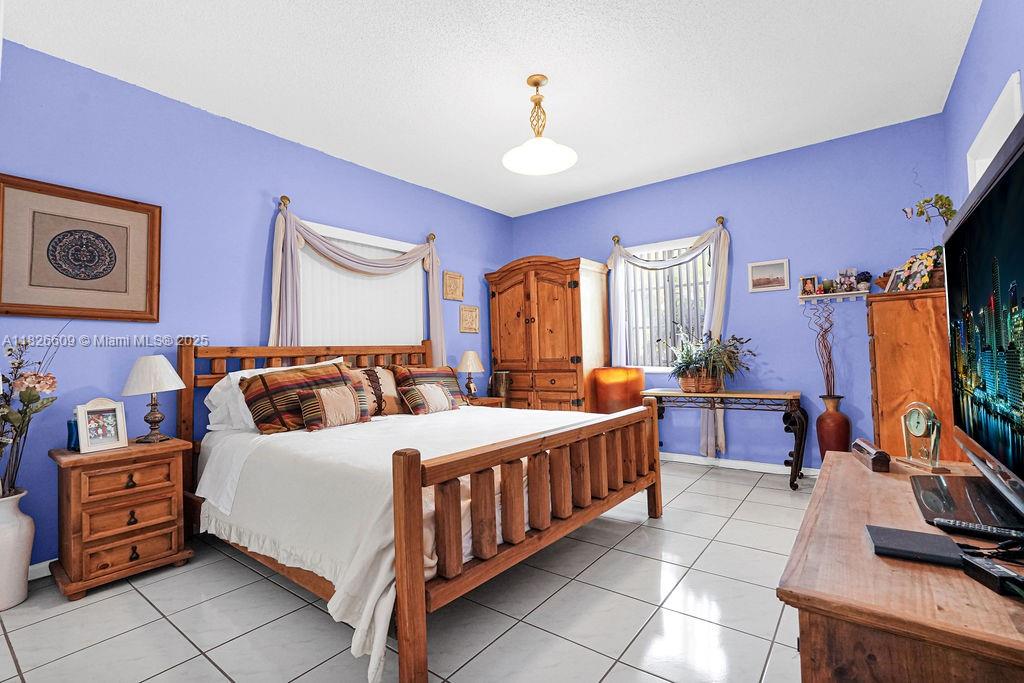 ADVENTURE HOMES - Residential