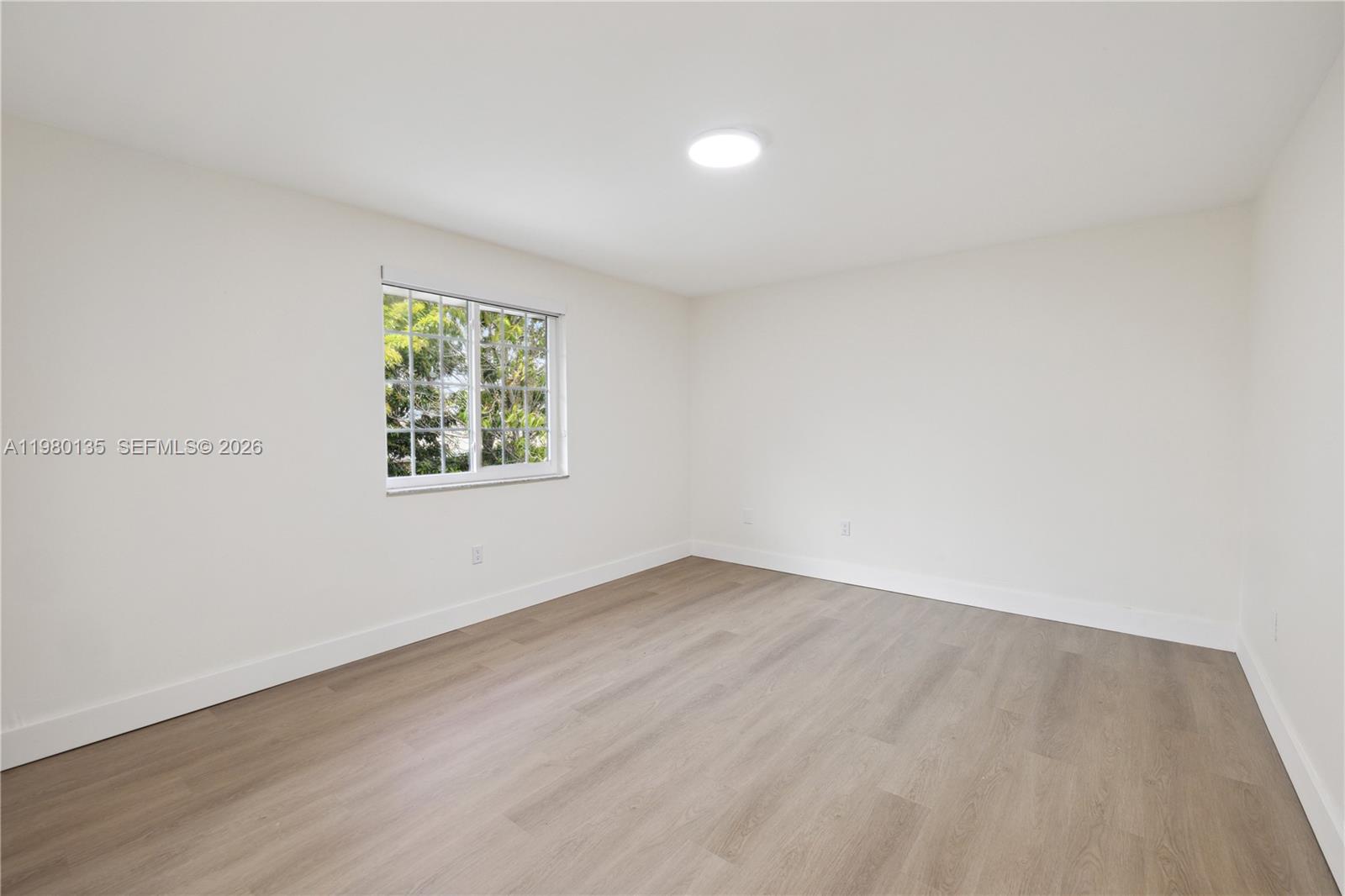 1ST ADDN TO CALISTOGA EST - Residential Lease