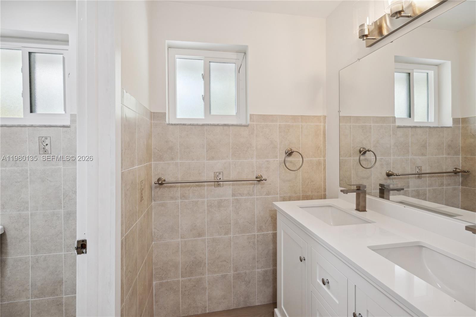 1ST ADDN TO CALISTOGA EST - Residential Lease