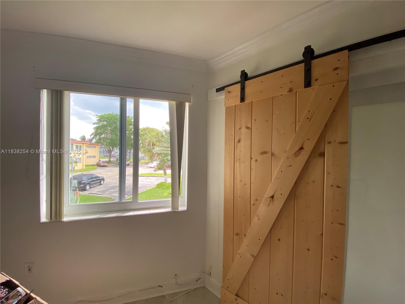 SKY LAKE GARDENS NO 3 CON - Residential