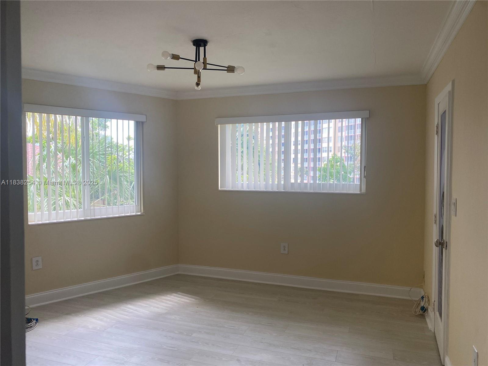 SKY LAKE GARDENS NO 3 CON - Residential