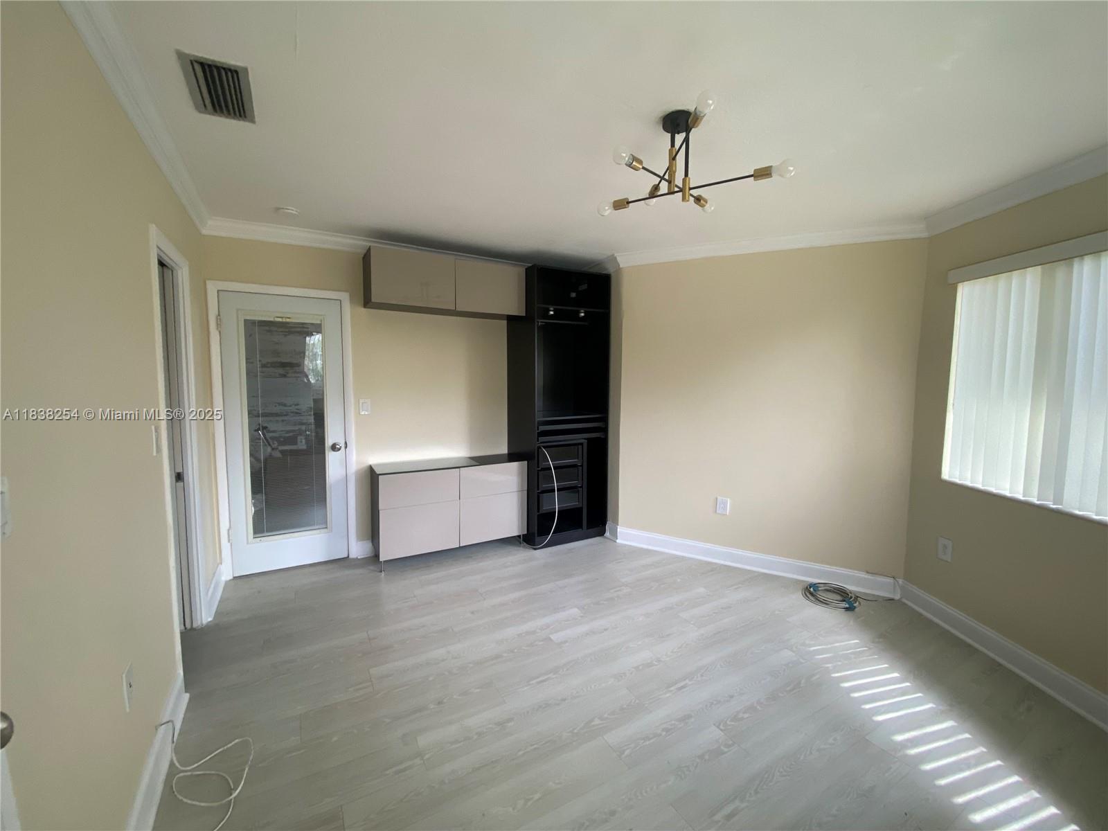 SKY LAKE GARDENS NO 3 CON - Residential