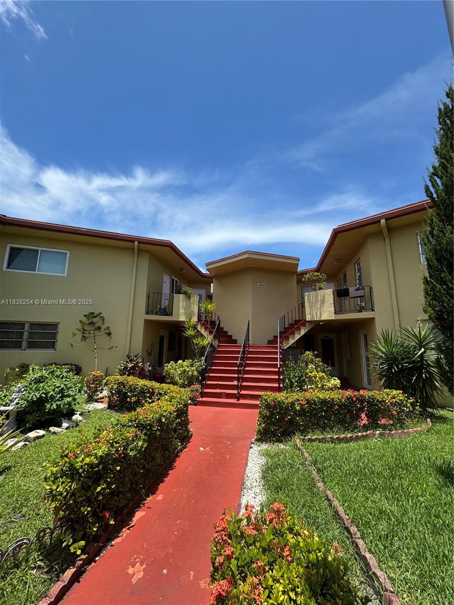Well remodel 2 bedroom, 2 bathrooms and a 3r bedroom can be used as a office or bedroom. Condo features an awesome open concept with Impact doors and windows.Beautiful natural light, big impact windows to enjoy the gardens .The living area and bedrooms are sizeable with plenty of closet space. The open Kitchen offers wood cabinets with quart white top. Beautifully maintained. The location also the best Sky Lake is one of the best locations near to Aventura , major interstates I95 and turnpike .
15 minutes to the beach.Low HOA association in the area.