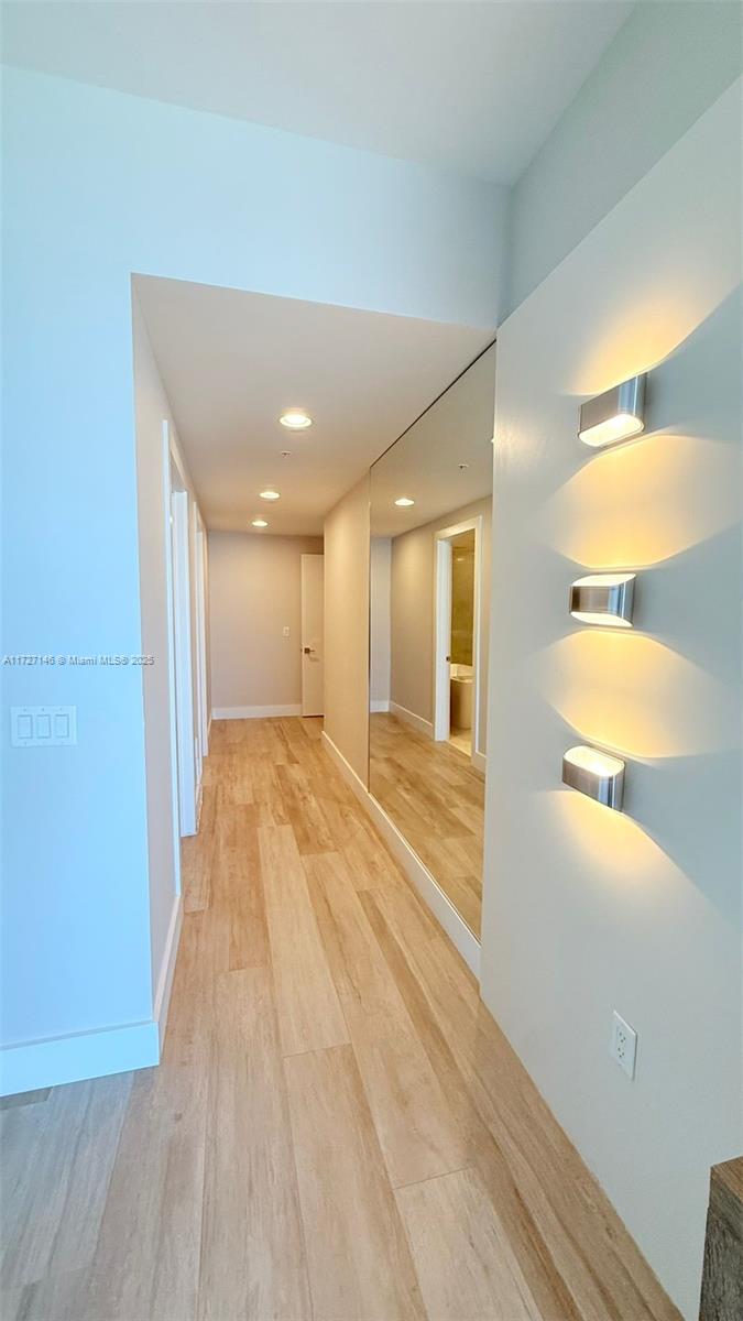 MARINA PALMS RESIDENCES - Residential