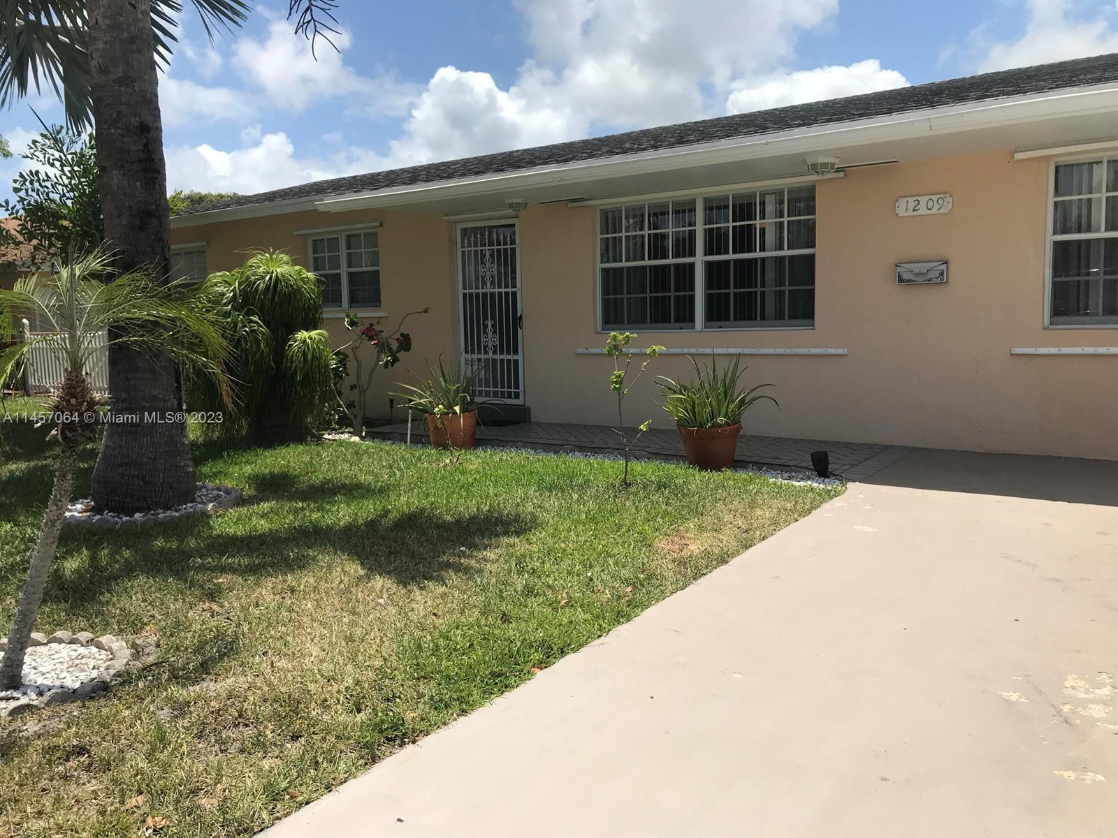 1209 S G St St, Lake Worth, Palm Beach County, Florida - 4 Bedrooms  
2 Bathrooms - 