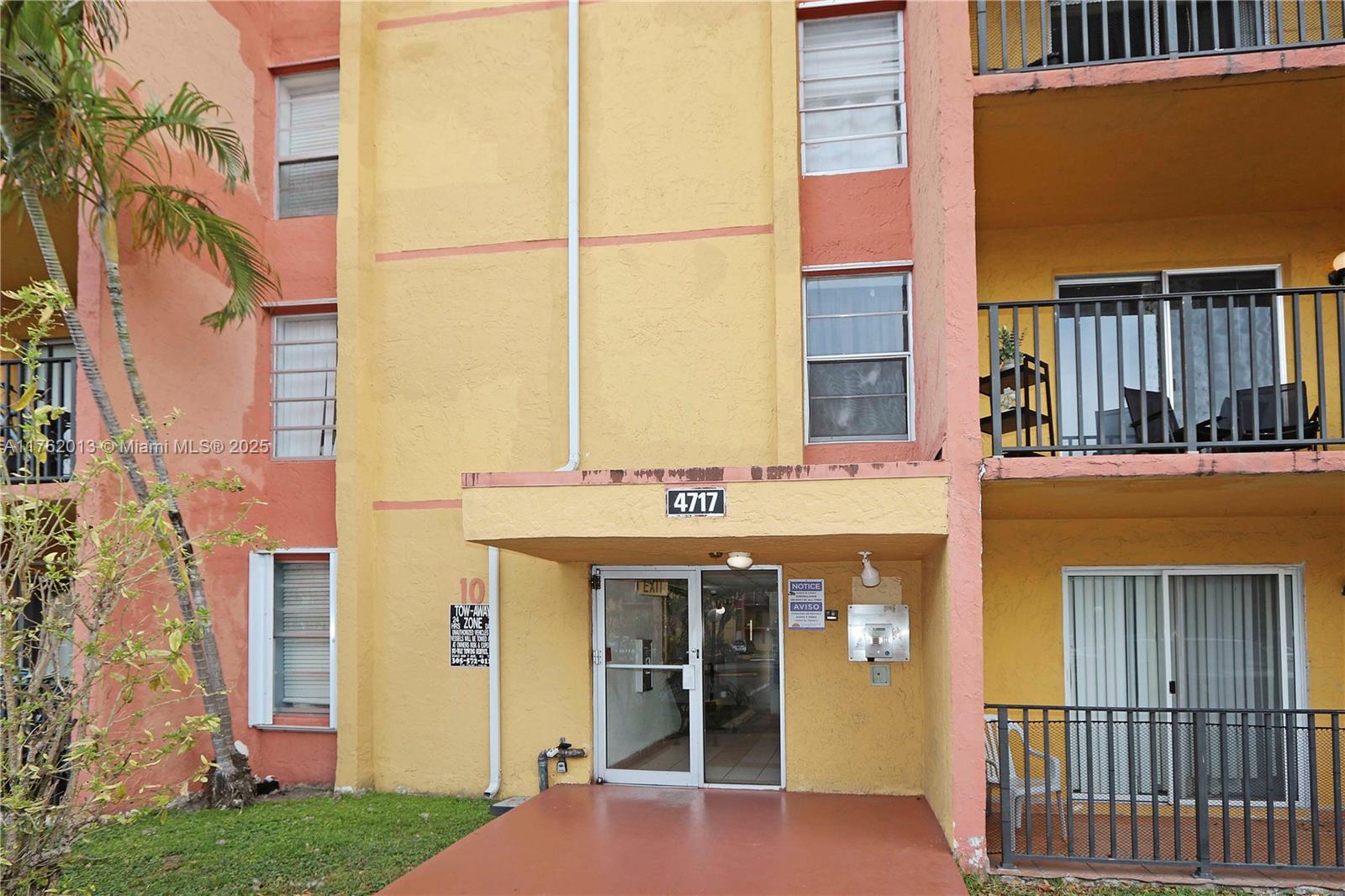 SUNSET VILLAS NO 3 CONDO - Residential