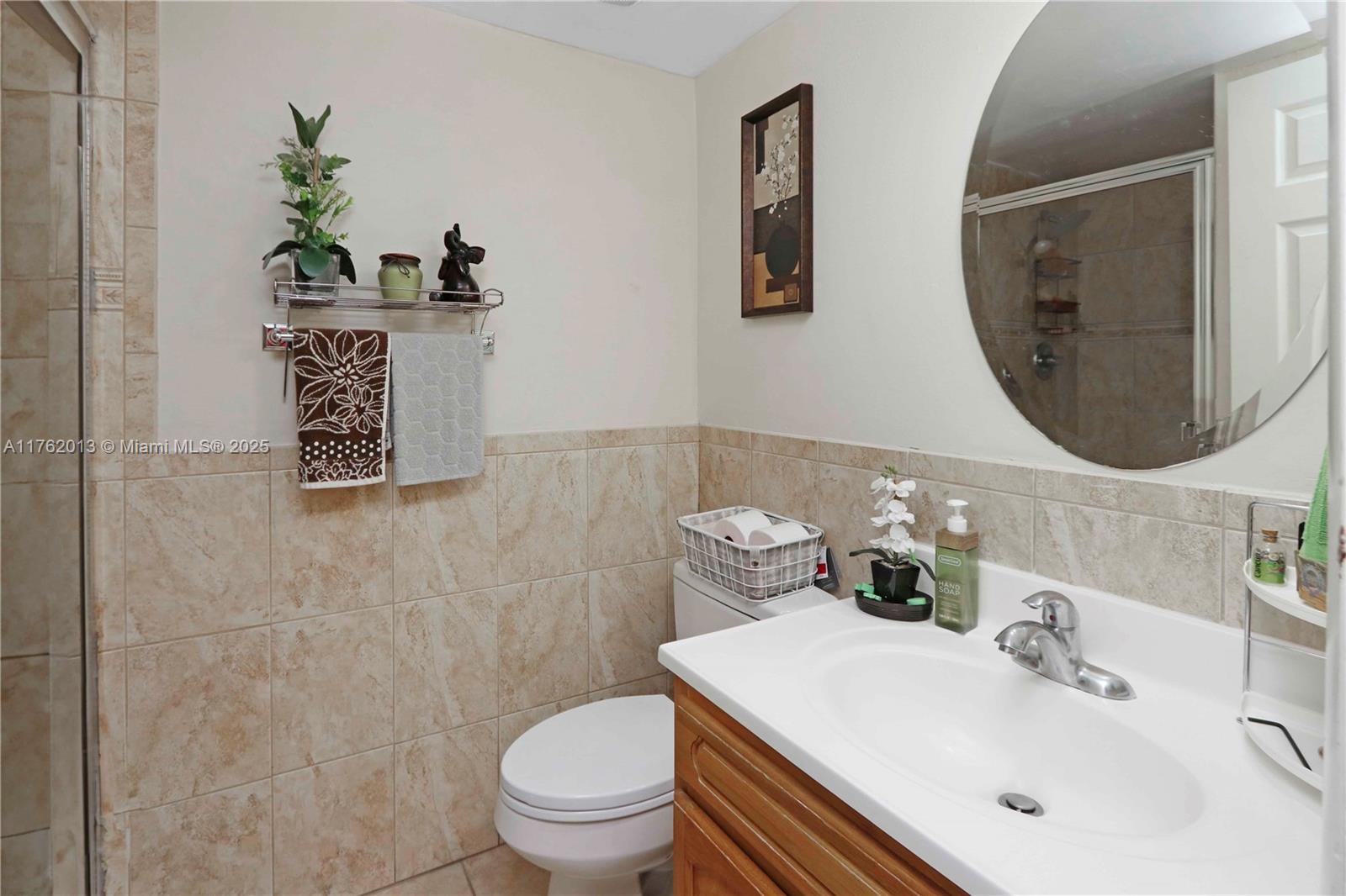 SUNSET VILLAS NO 3 CONDO - Residential